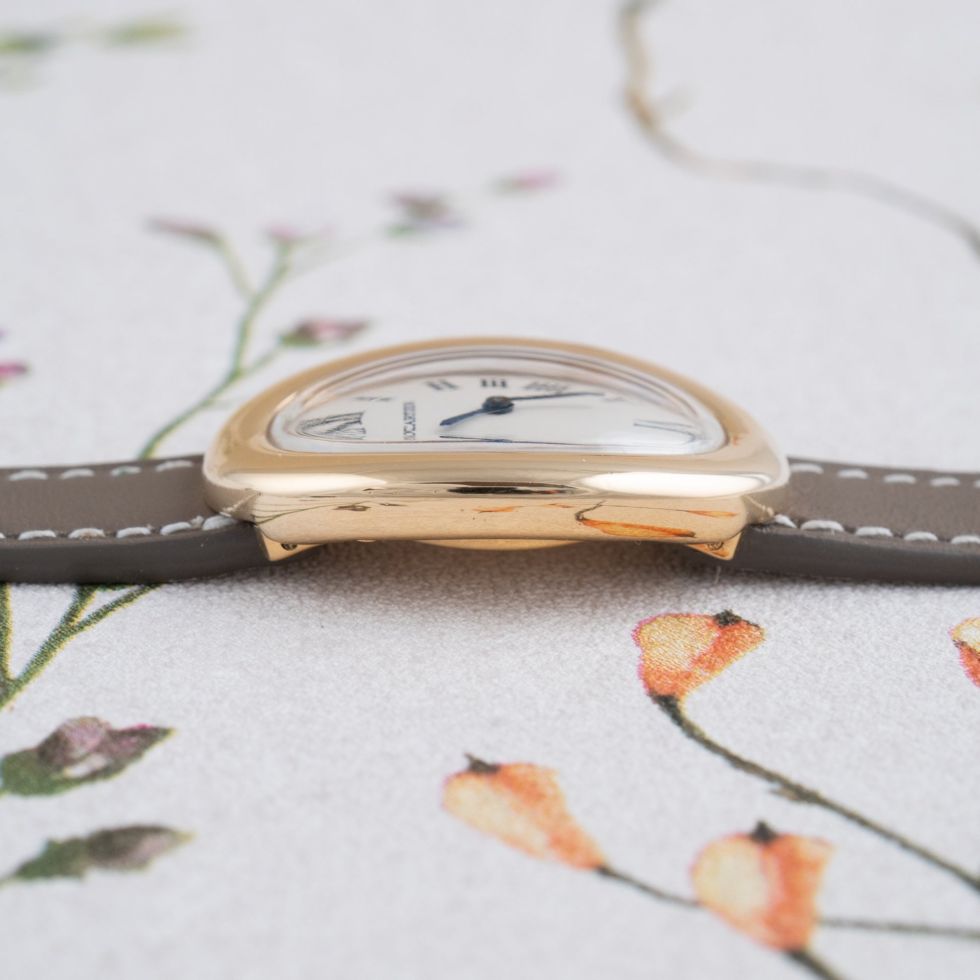 Cartier Baignoire GM Ref.8057925 C/W150605101 Full Set