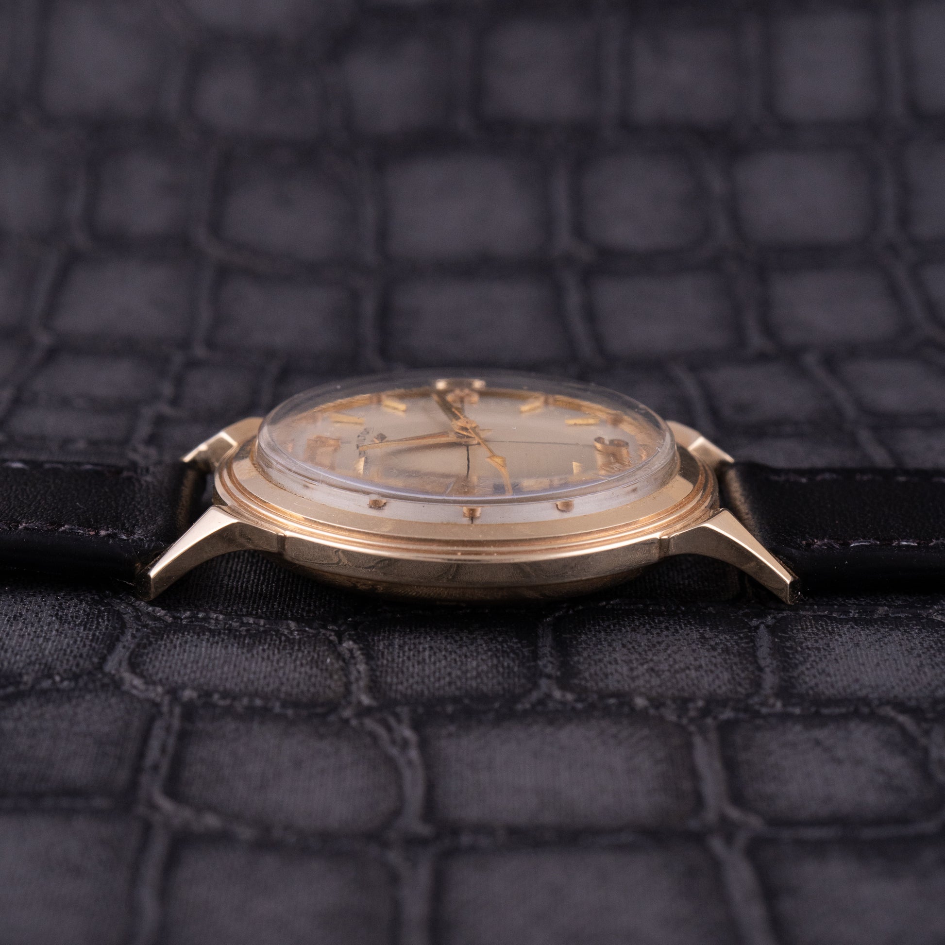 Hamilton Spider Lugs Chrosshair dial