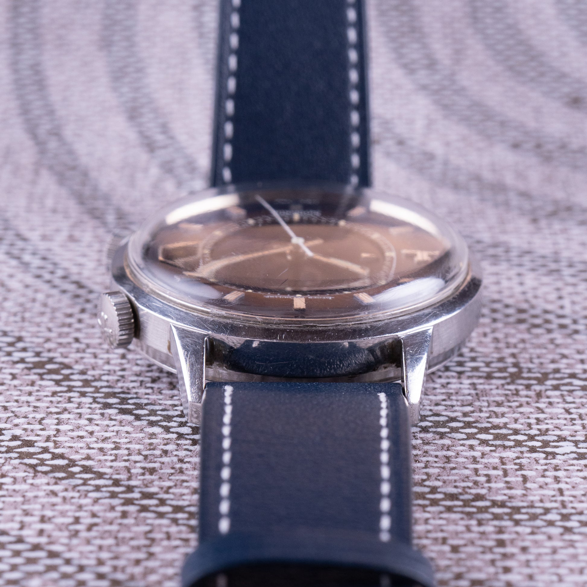 Memovox Ref.E875 Tropical Caramel-Blue dial