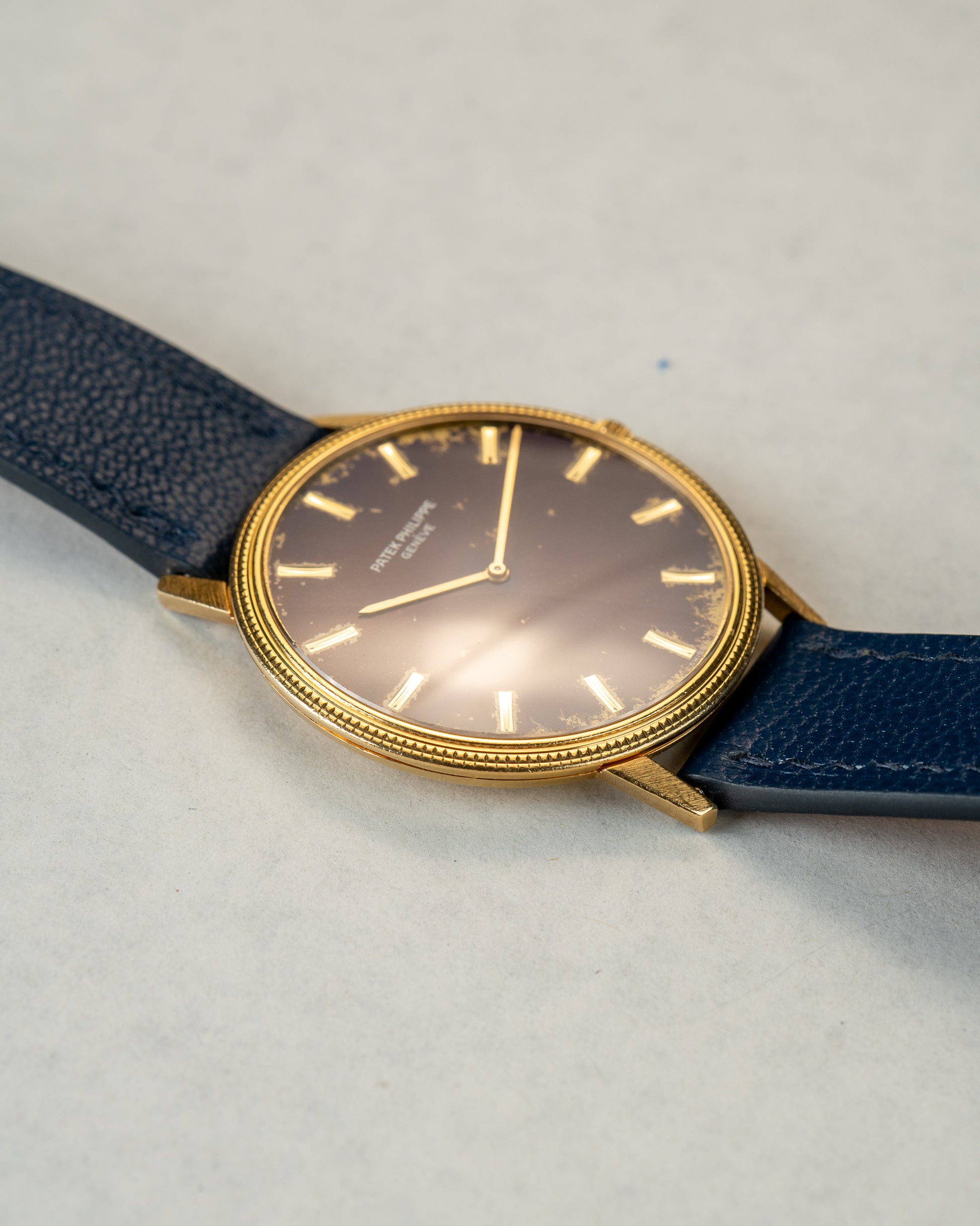Calatrava Ref.3590 Tropical purple "lightning" dial